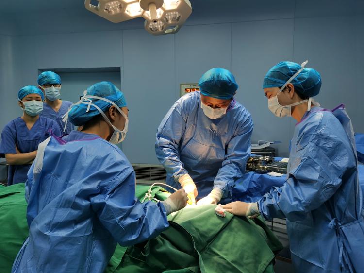 办实事 | 血液透析中心开展半永久导管置入术 为高龄患者建立&ldquo;生命通道&rdquo;